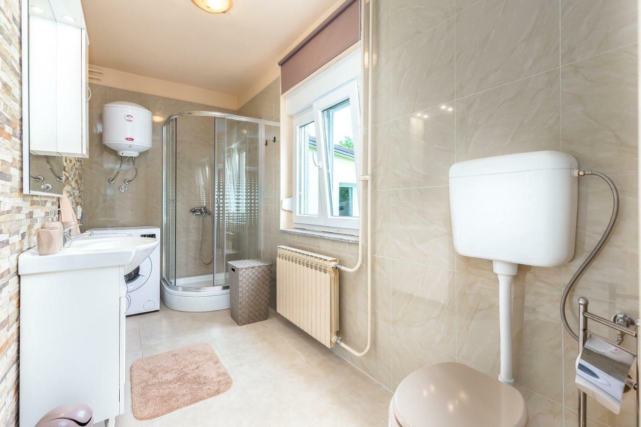 Apartman Lucia Rijeka Eksteriør billede