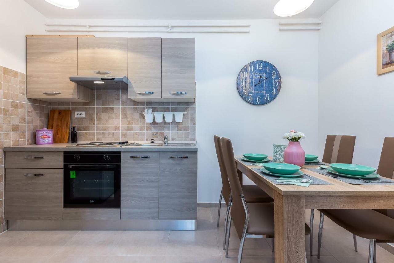Apartman Lucia Rijeka Eksteriør billede